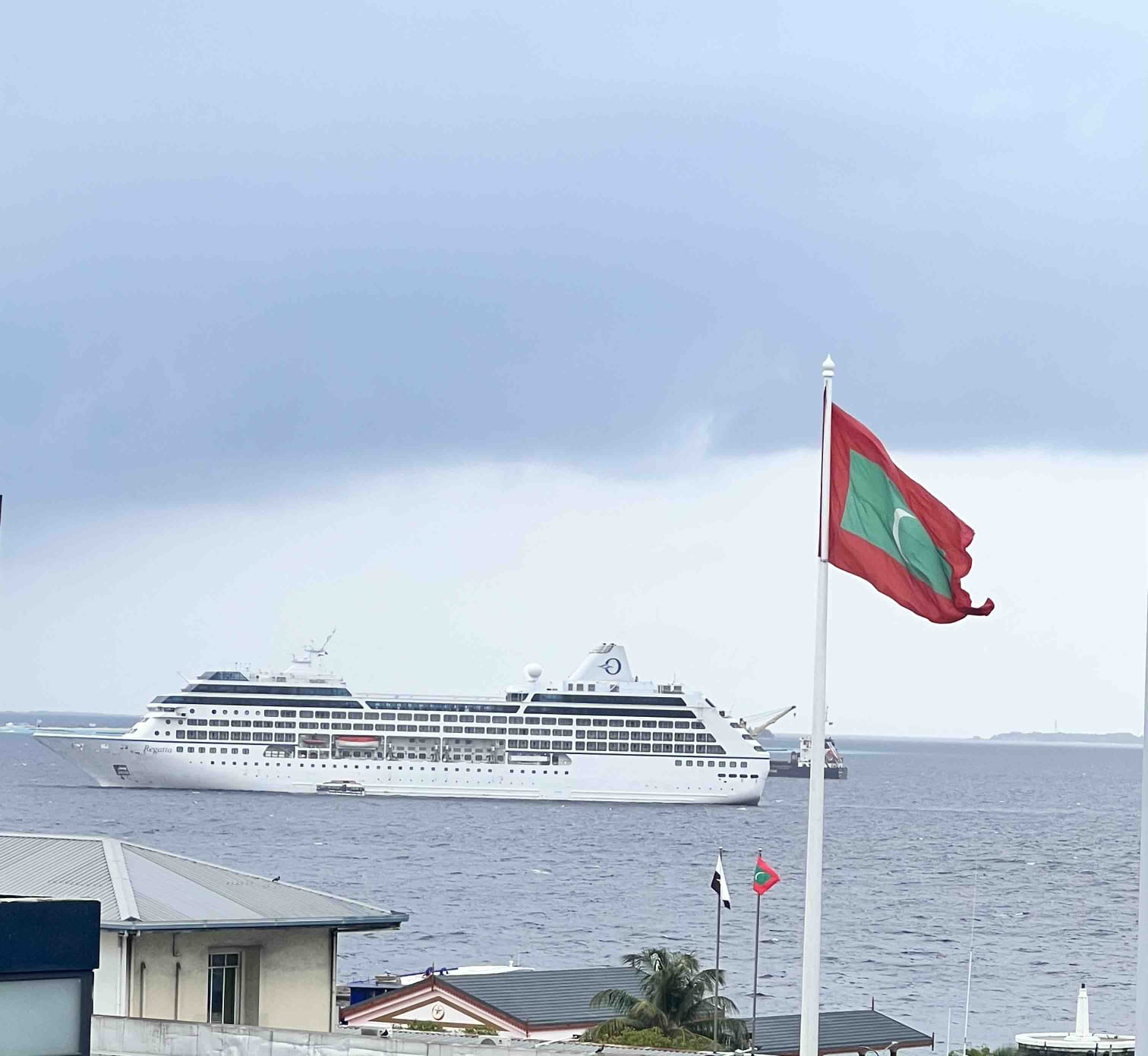 ކްރޫޒްޝިޕް ތަކާއި އެކު ބޮޑު ދިދަ އުފަލުން ވިހުރެނީ!
