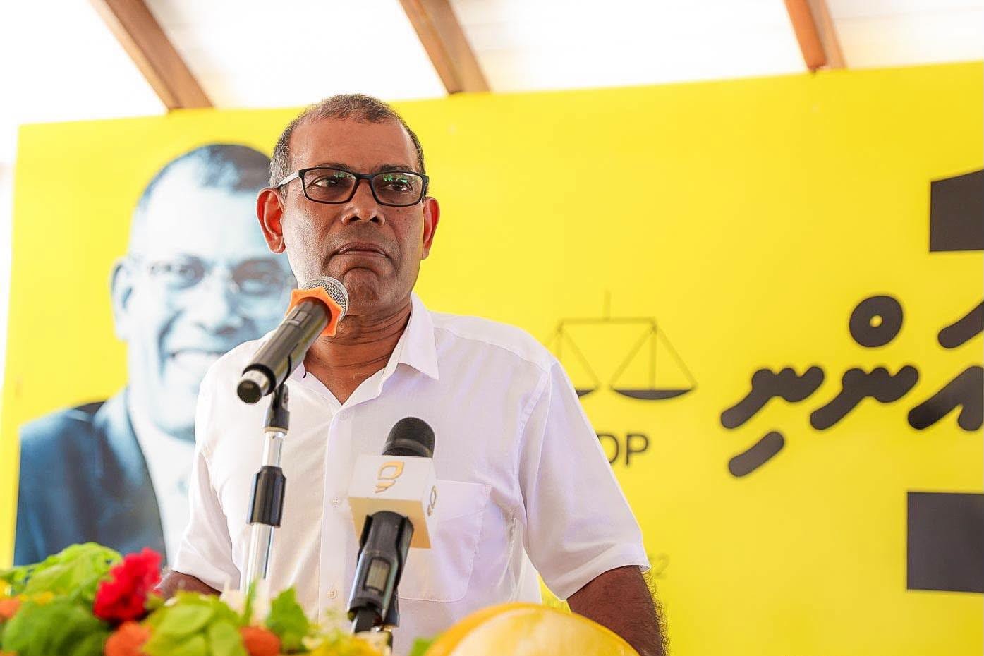 މަގުމަތިން ފެންނަ ގިނަ މީހުން ކިޔަނީ ވިން ކުރާނީ އަންނި އޭ، މީކާއީލް ވިދާލުވީ ތިމަންނާ ބޮޑުތަނުން އިންތިޚާބު ނަގާނަމޭ