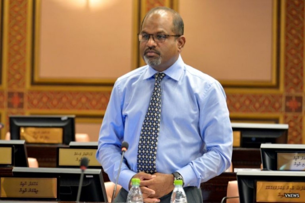 ނާޒިމަށް ބްލެކްމެއިލް ކުރުމުގެ ތުހުމަތު ކޮށްފި!
