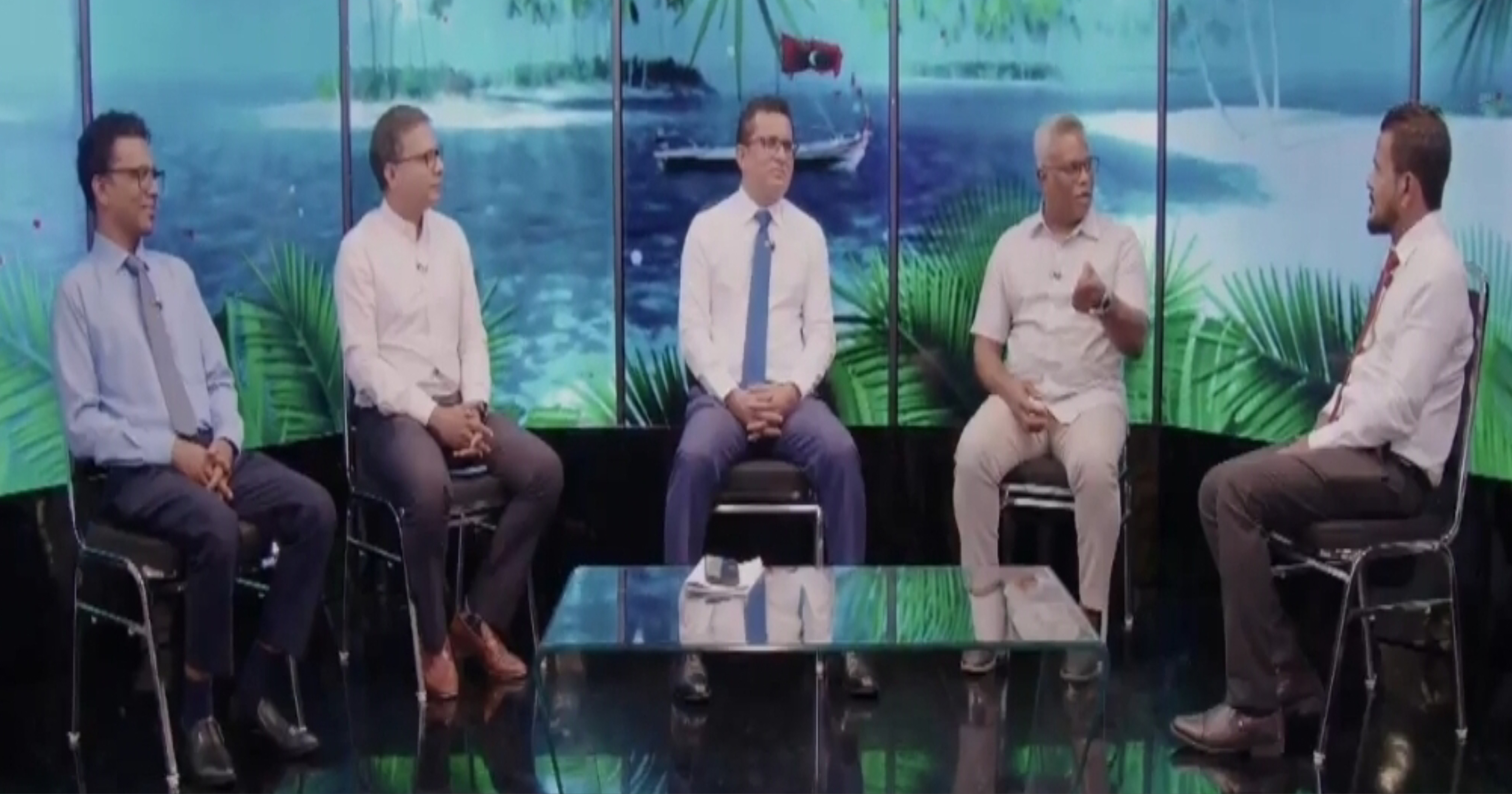 ނުފޯރާ ފަށުން ވައުދުވާ ވެރިންގެ ބުއްދި ސަލާމަތުން ހުރިތޯ ޓެސްޓުކުރަން ޖެހޭ ހިސާބަށް ކަންކަން ހިނގައްޖެ ކަމަށް ބުނެފި!
